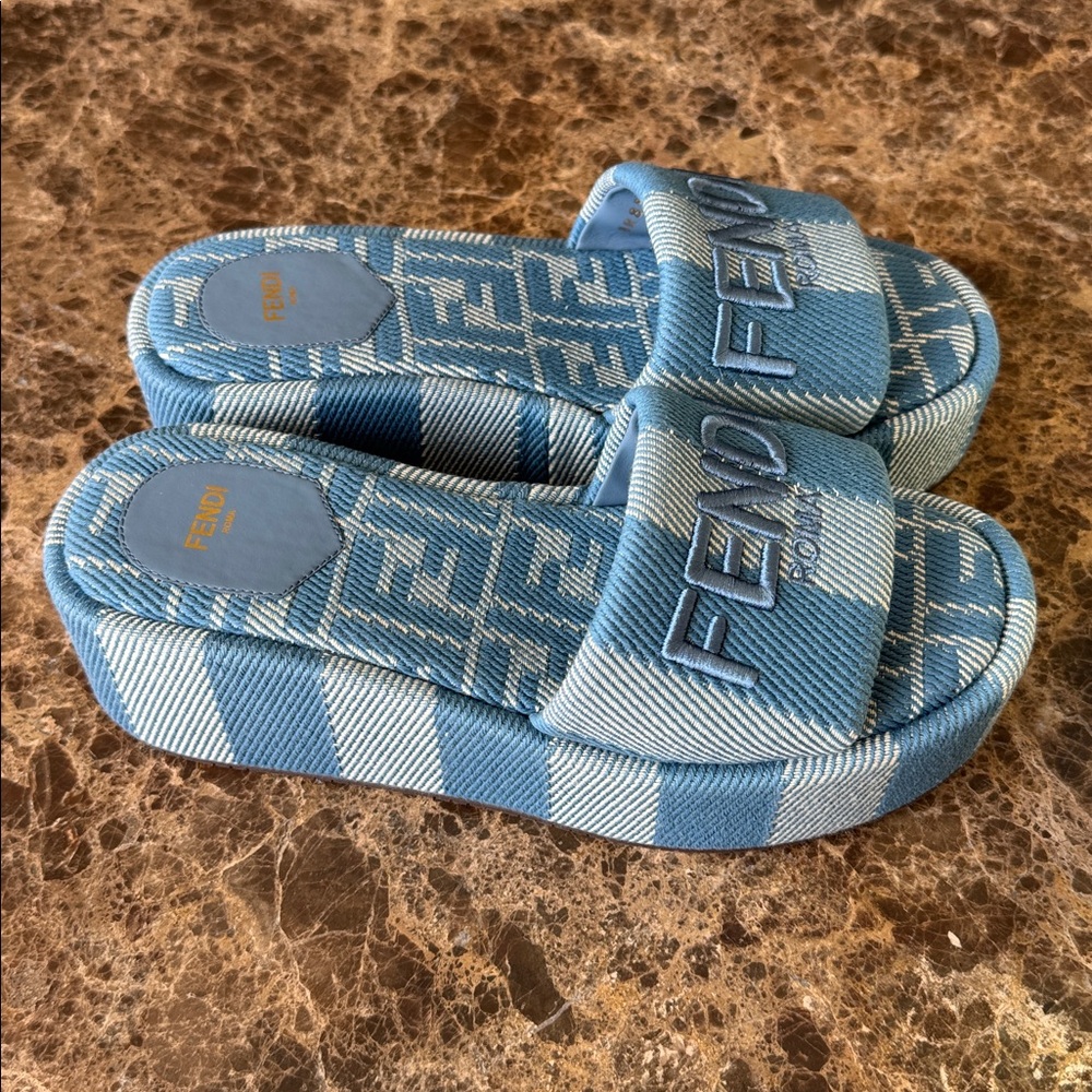 Fendi denim jacquard striped blue slide platform sandals sz 39 - Picture 2 of 10